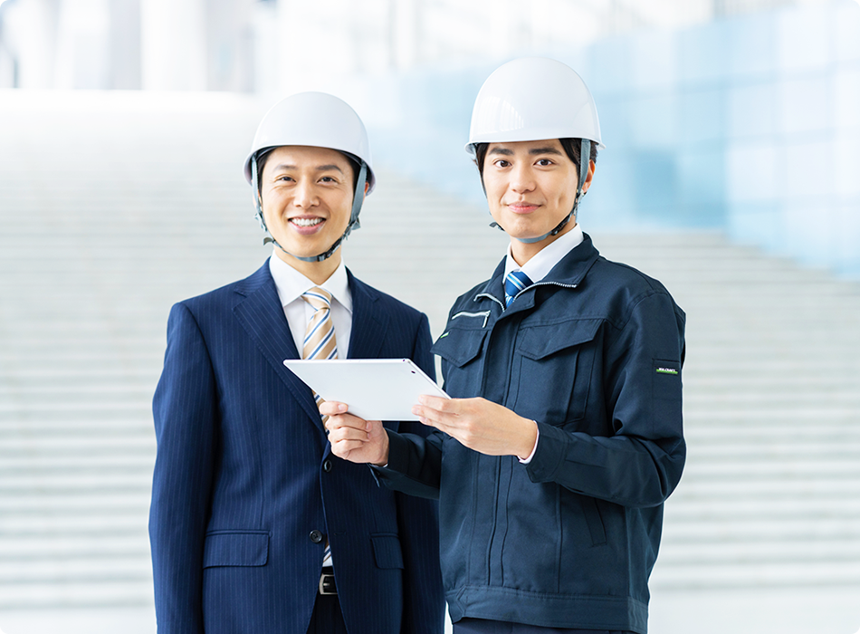 作業員2人の写真